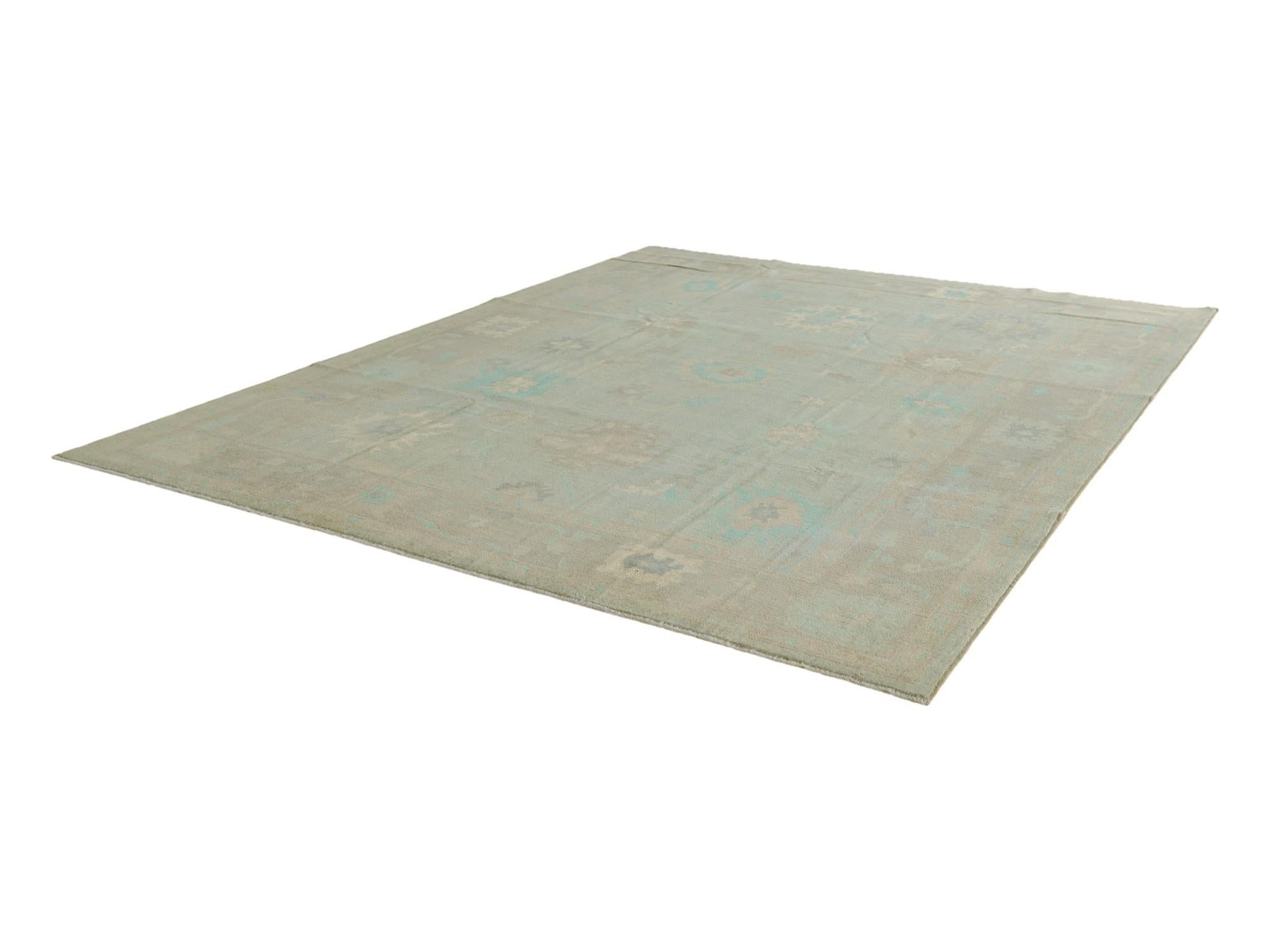 9' 2 x 12' Hand Knotted Oushak Wool Rug