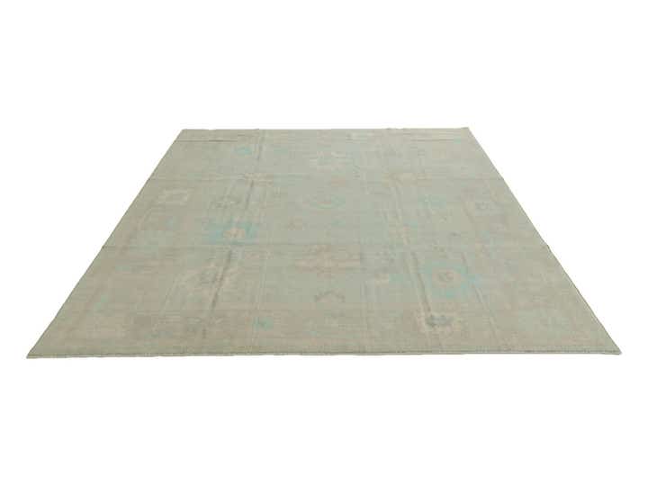9' 2 x 12' Hand Knotted Oushak Wool Rug