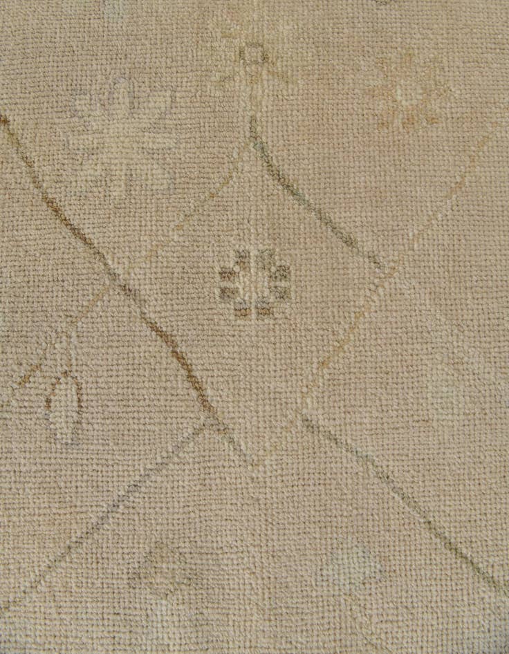 Detail image of 8' 6 x 9' 9 Hand Knotted Oushak Wool Rug