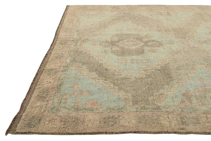 8' 7 x 10' 5 Hand Knotted Oushak Wool Rug