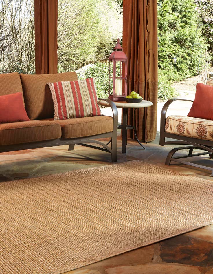 Detail image of 10' x 13' 1 Easy-Clean Border Indoor / Outdoor Rug