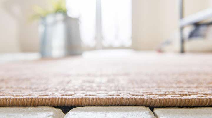 9' x 12' 2 Easy-Clean Border Indoor / Outdoor Rug