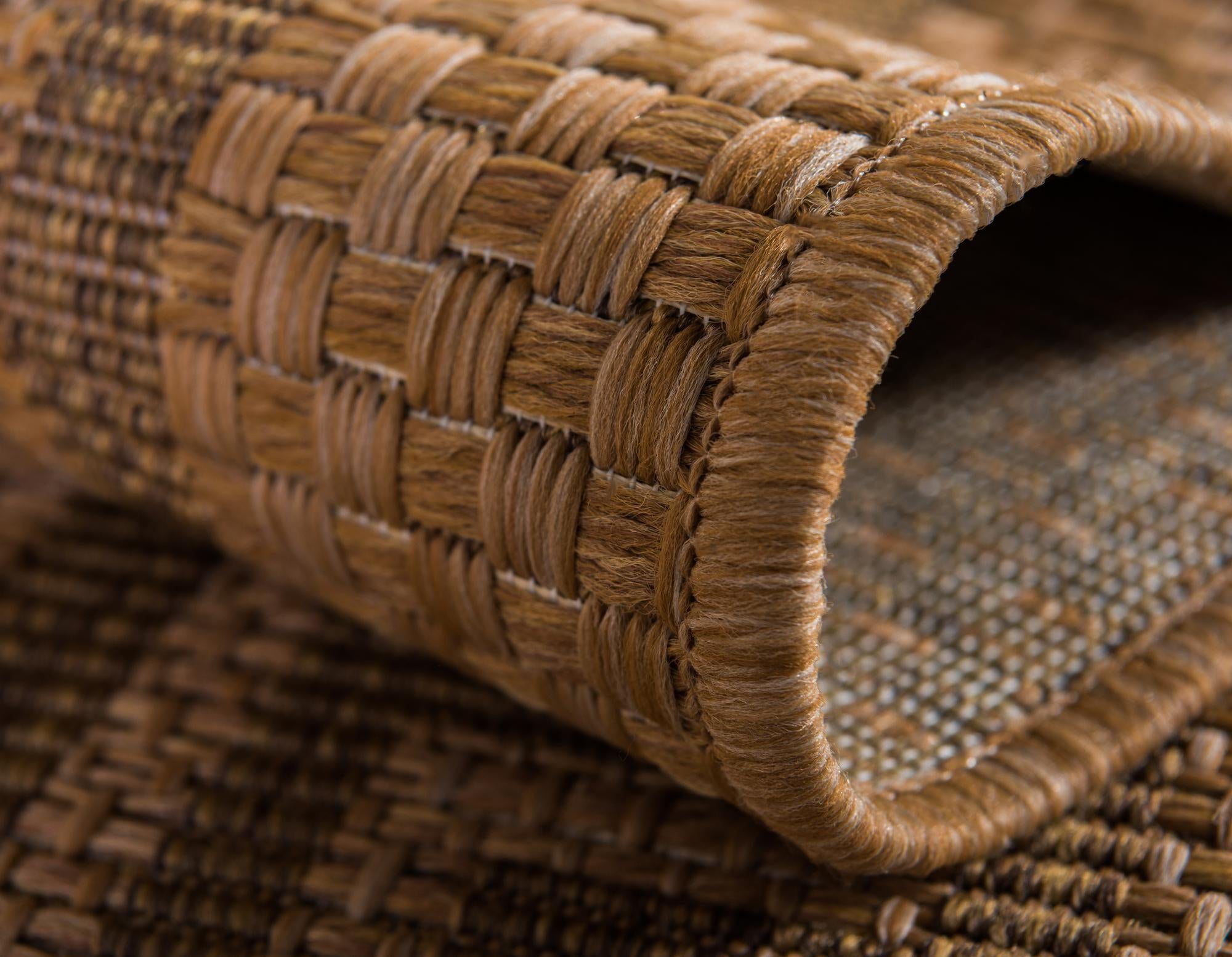 2' 2 x 3' Easy-Clean Border Indoor / Outdoor Rug
