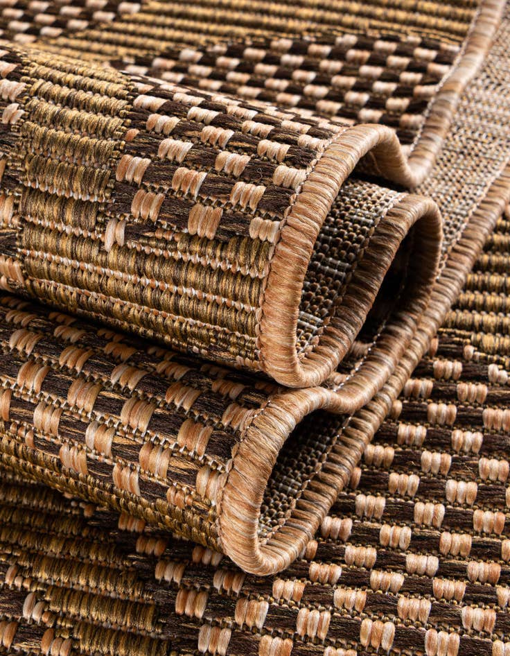 Detail image of 6' x 9' Easy-Clean Botanical Indoor / Outdoor Rug