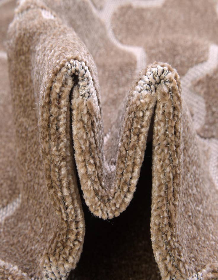 Detail image of 4' x 6' Washable Lattice Indoor / Outdoor Rug