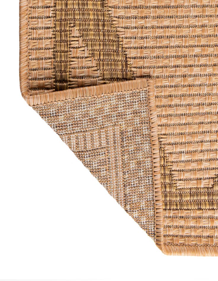 Detail image of 5' x 8' Washable Lattice Indoor / Outdoor Rug