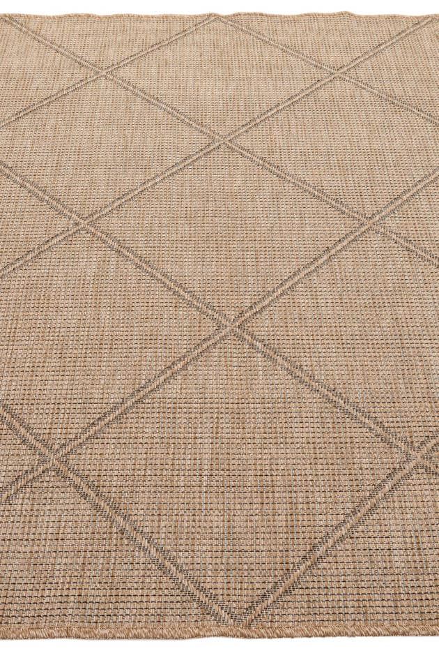 Detail image of 5' 3 x 7' 5 Easy-Clean Modern Indoor / Outdoor Rug