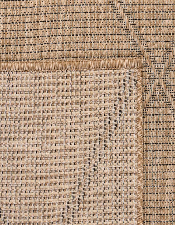 Detail image of 5' 3 x 7' 5  Washable Modern Indoor / Outdoor Rug