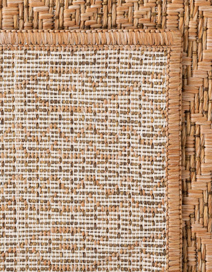 Detail image of 5' 3 x 8' Easy-Clean Modern Indoor / Outdoor Rug