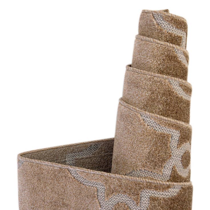Detail image of 7' x 10' Easy-Clean Trellis Indoor / Outdoor Rug