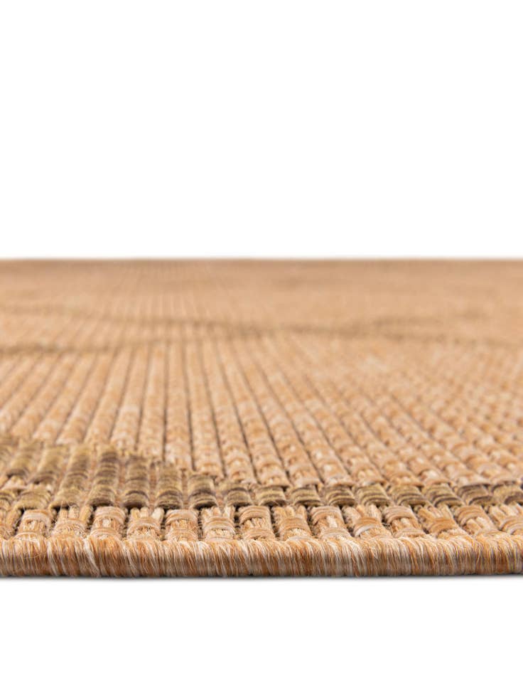 Detail image of 6' x 9' Easy-Clean Trellis Indoor / Outdoor Rug