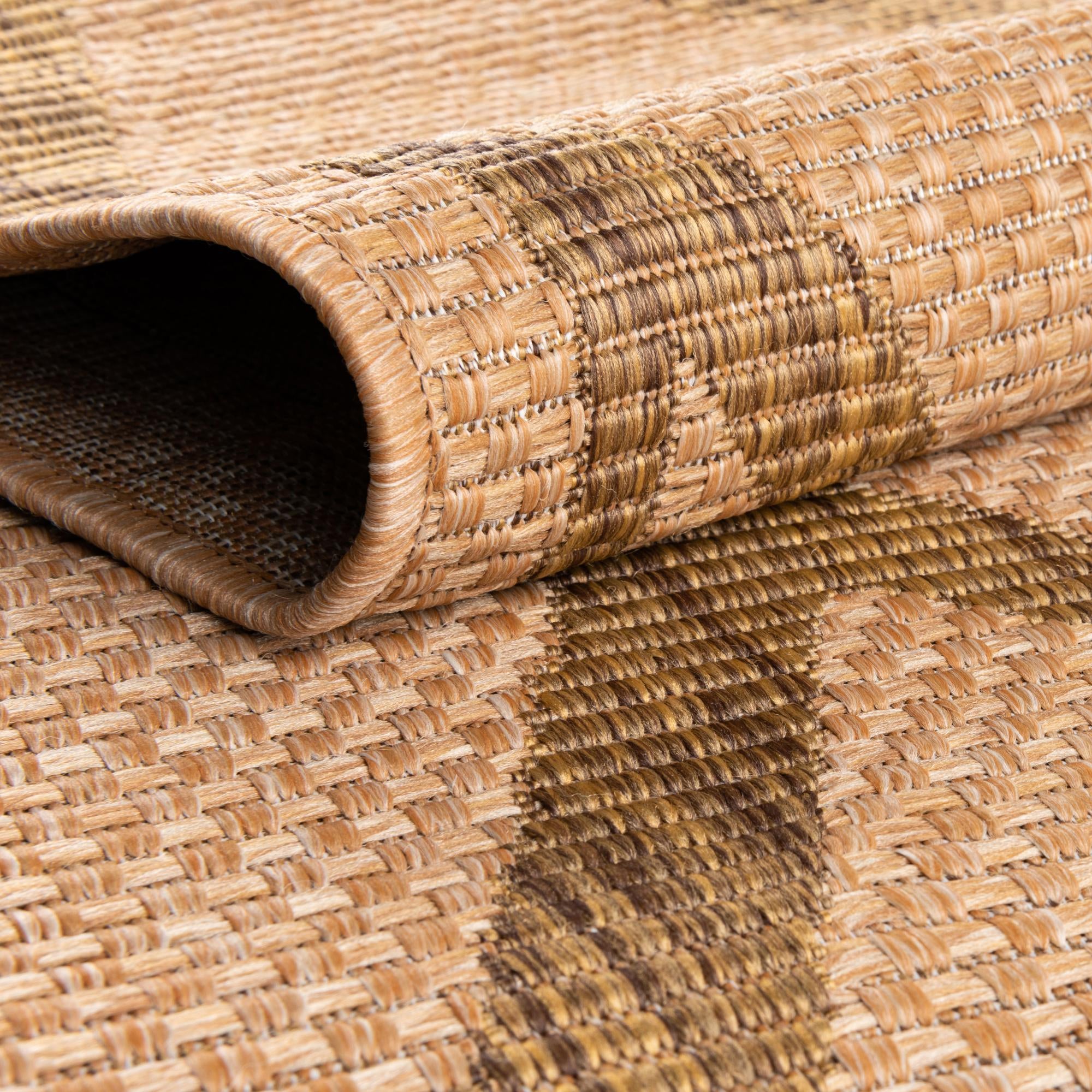 9' x 12' 2 Easy-Clean Trellis Indoor / Outdoor Rug