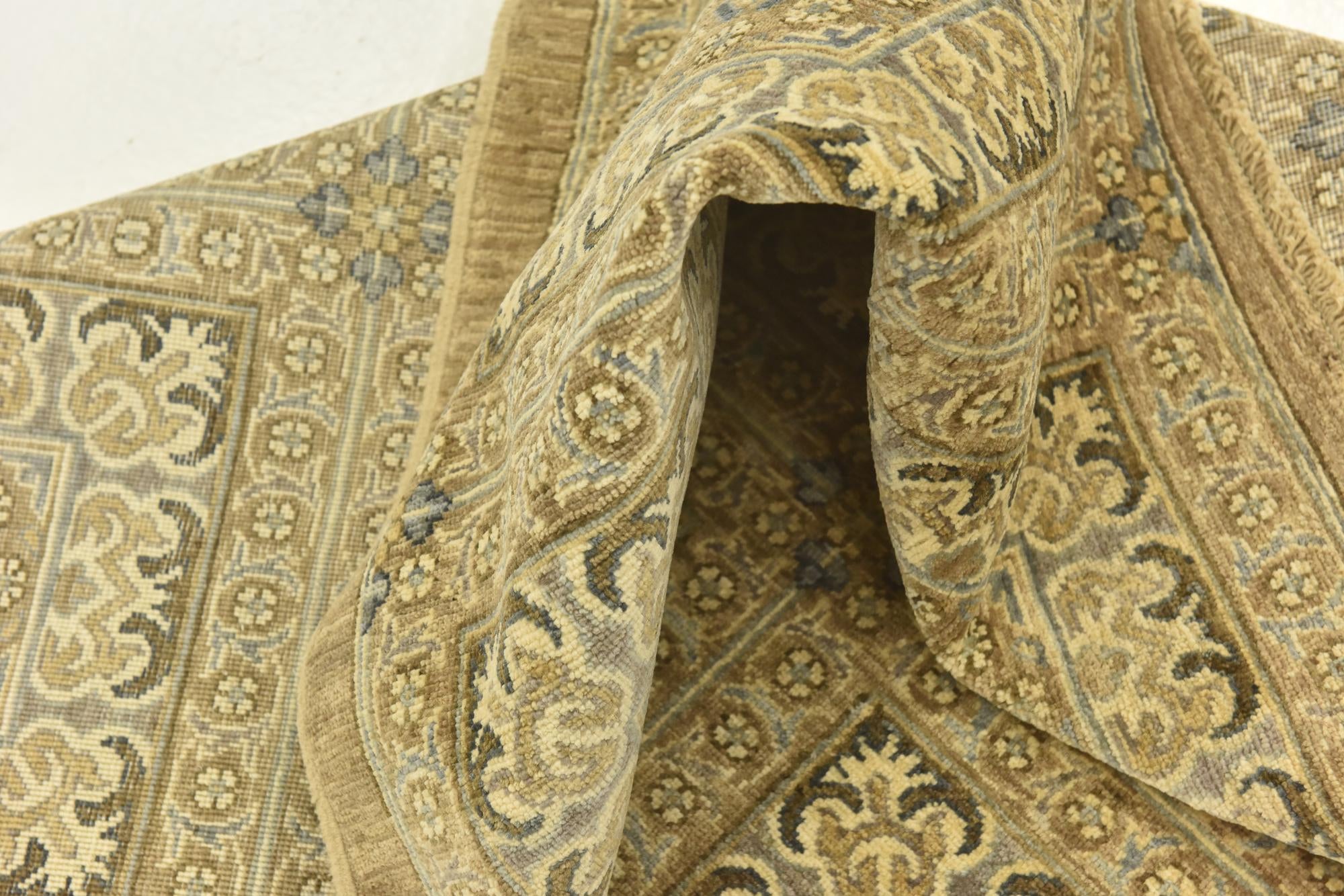 5' 8 x 8' Hand Knotted Peshawar Ziegler Rug