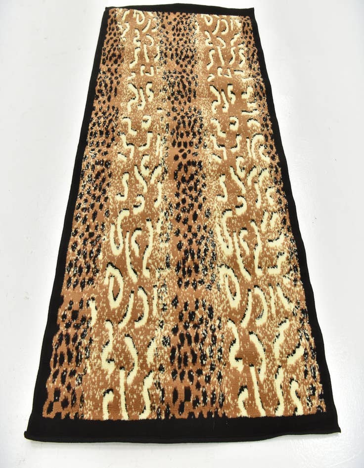 Detail image of 3' 10 x 5' 6 Safari Rug