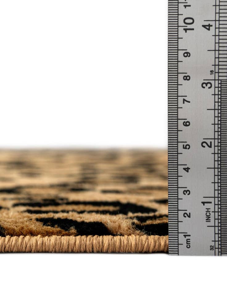 Detail image of 7' x 10' Safari Rug