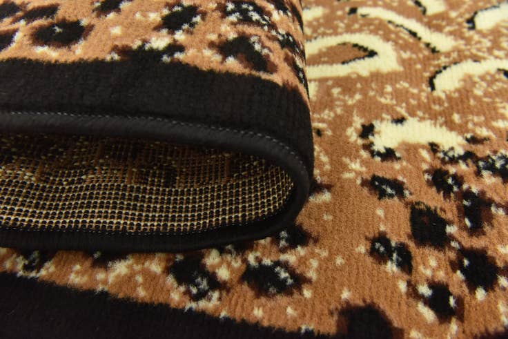 Detail image of 3' 10 x 5' 6 Savannah Rug