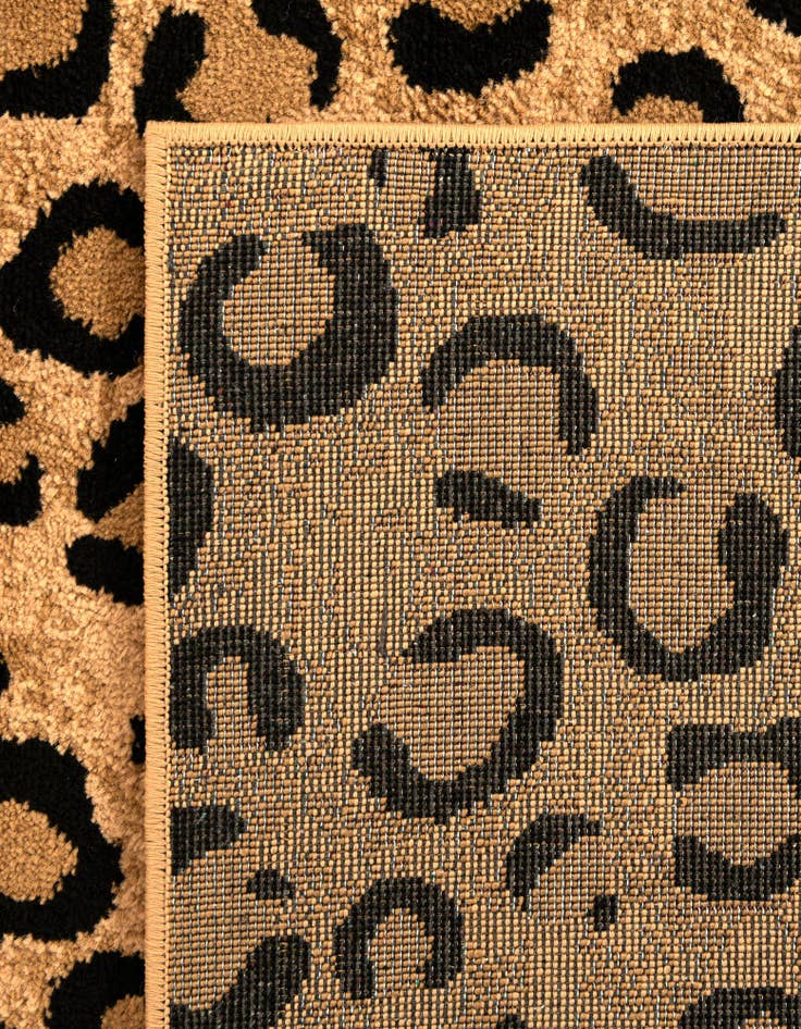 Detail image of 7' 10 x 11' Savannah Rug