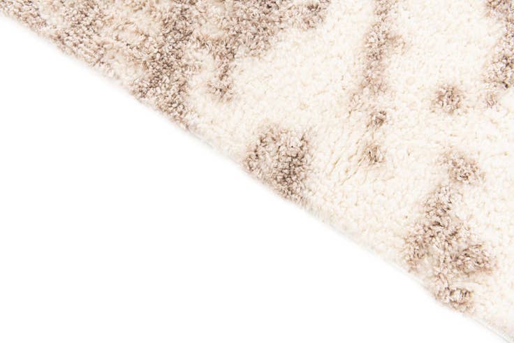 Detail image of 5' 2 x 7' 7 Soft Touch Shag Rug