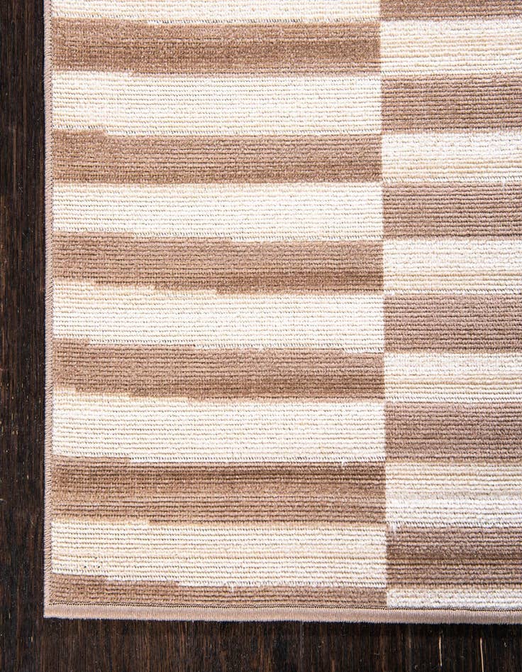 Detail image of 7' x 10' SoHo Rug