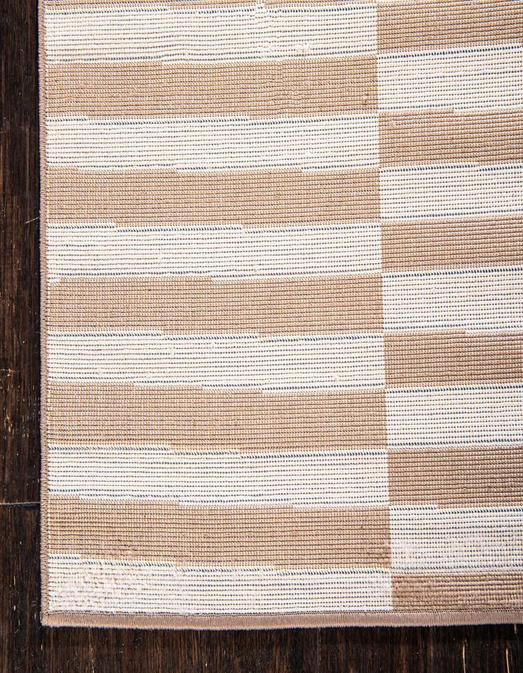 Detail image of 7' x 10' SoHo Rug