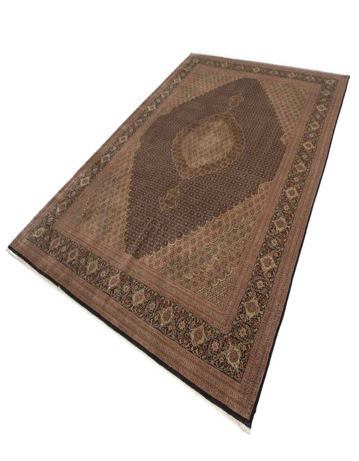 Detail image of 9' 9 x 13' 3 Tabriz Mahan Rug