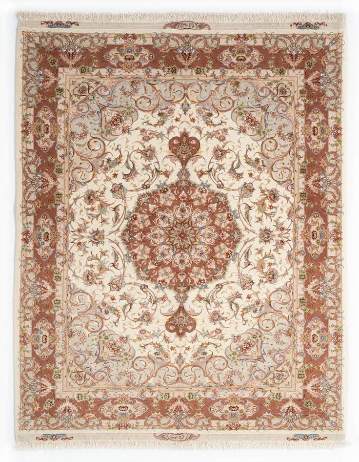 Detail image of 4' 11 x 7' Tabriz Rug
