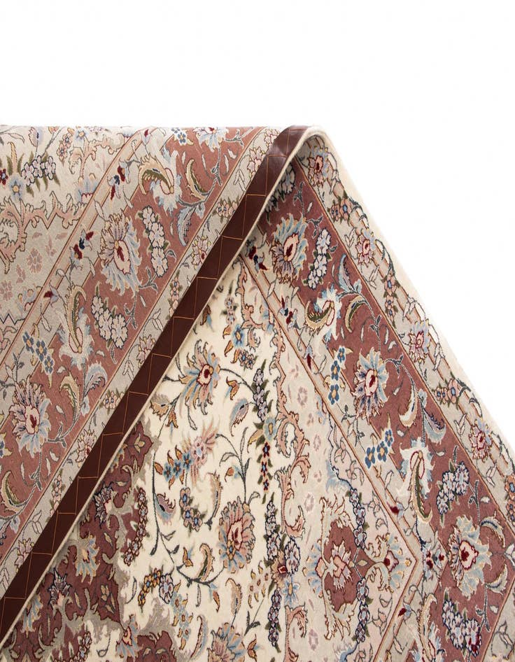 Detail image of 5' x 6' 10 Tabriz Rug