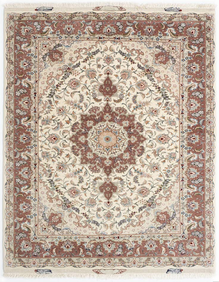 Detail image of 5' x 6' 10 Tabriz Rug