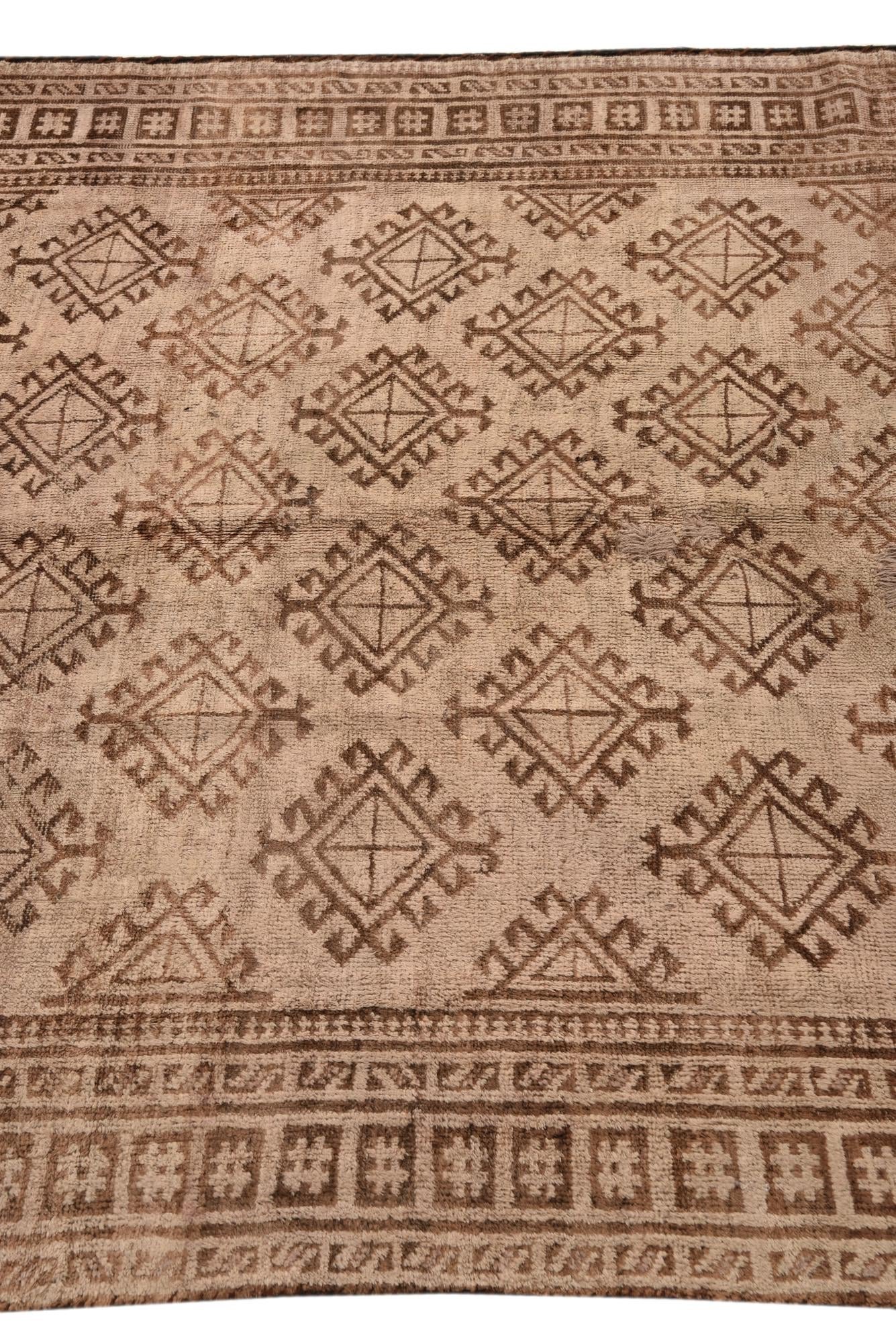 4' 9 x 8' 4 Hand Knotted Torkaman Persian Wool Rug