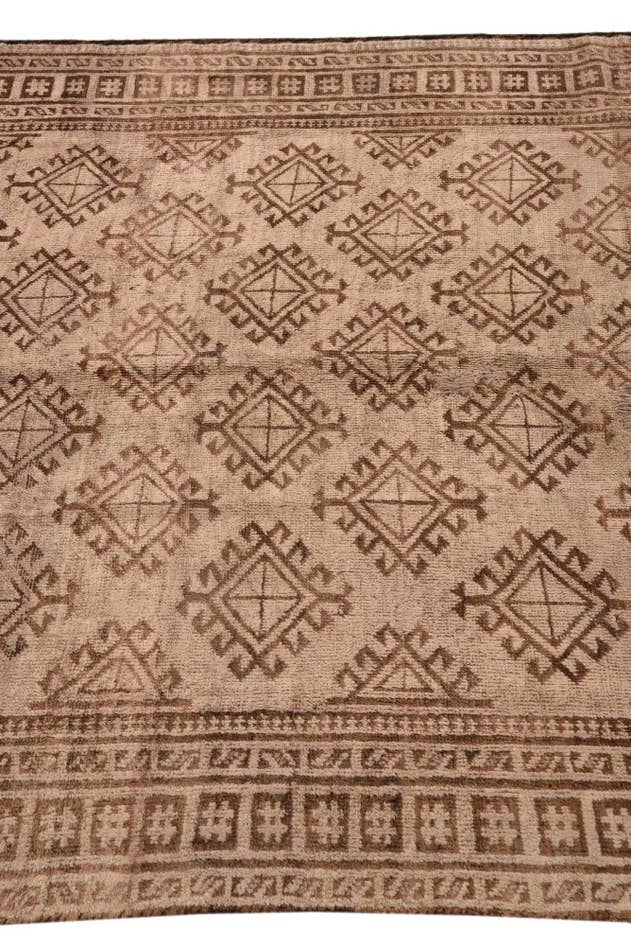 Detail image of 4' 9 x 8' 4 Hand Knotted Torkaman Persian Wool Rug