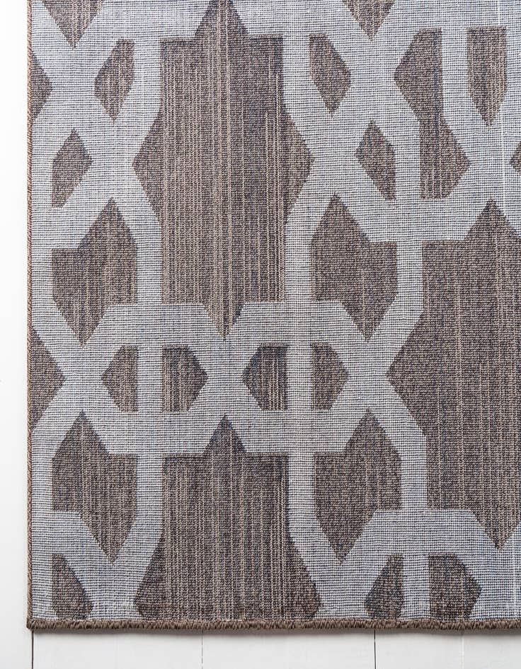 Detail image of 7' x 10' Trellis Rug