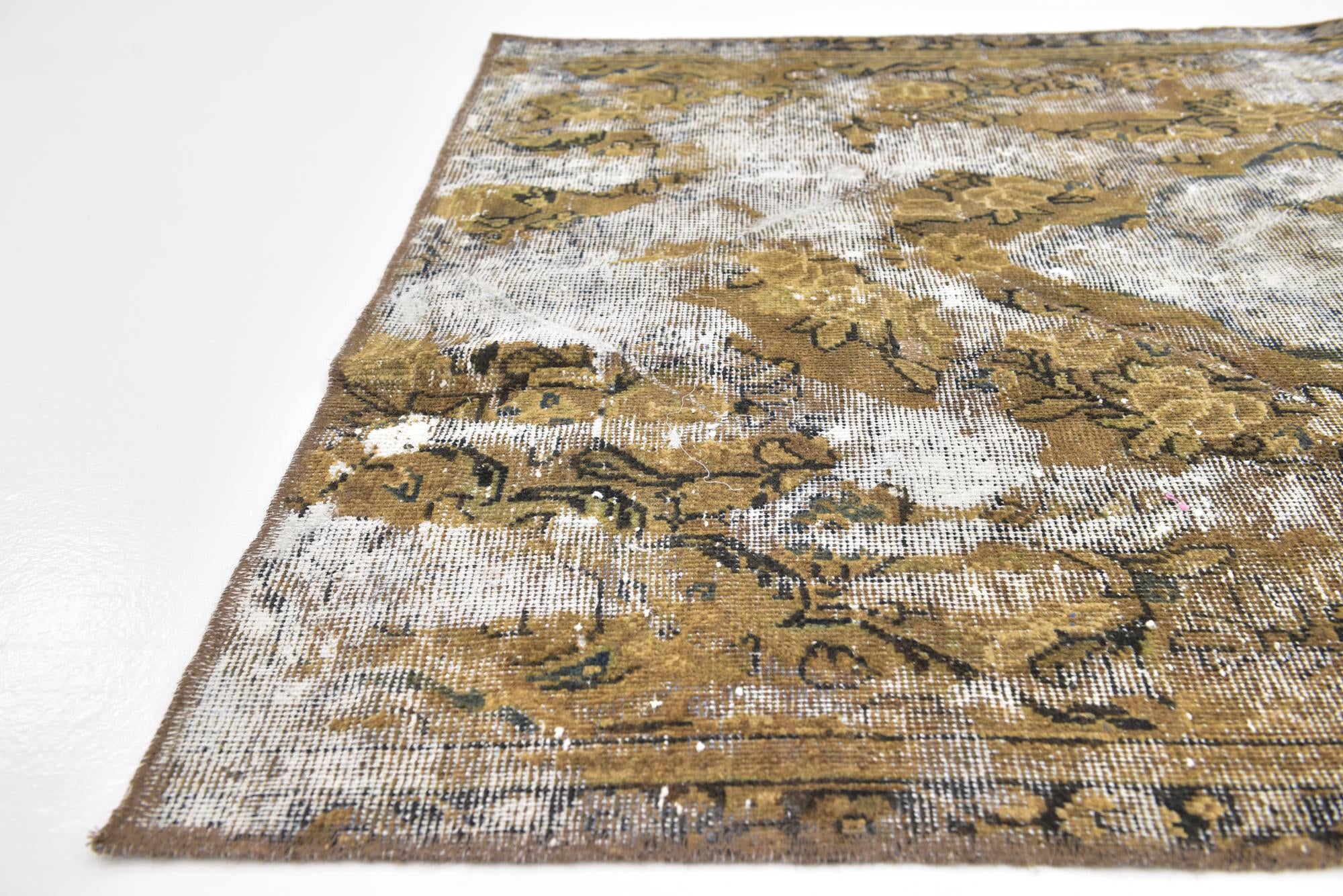 4' x 6' Hand Knotted Ultra Vintage Persian Wool Rug