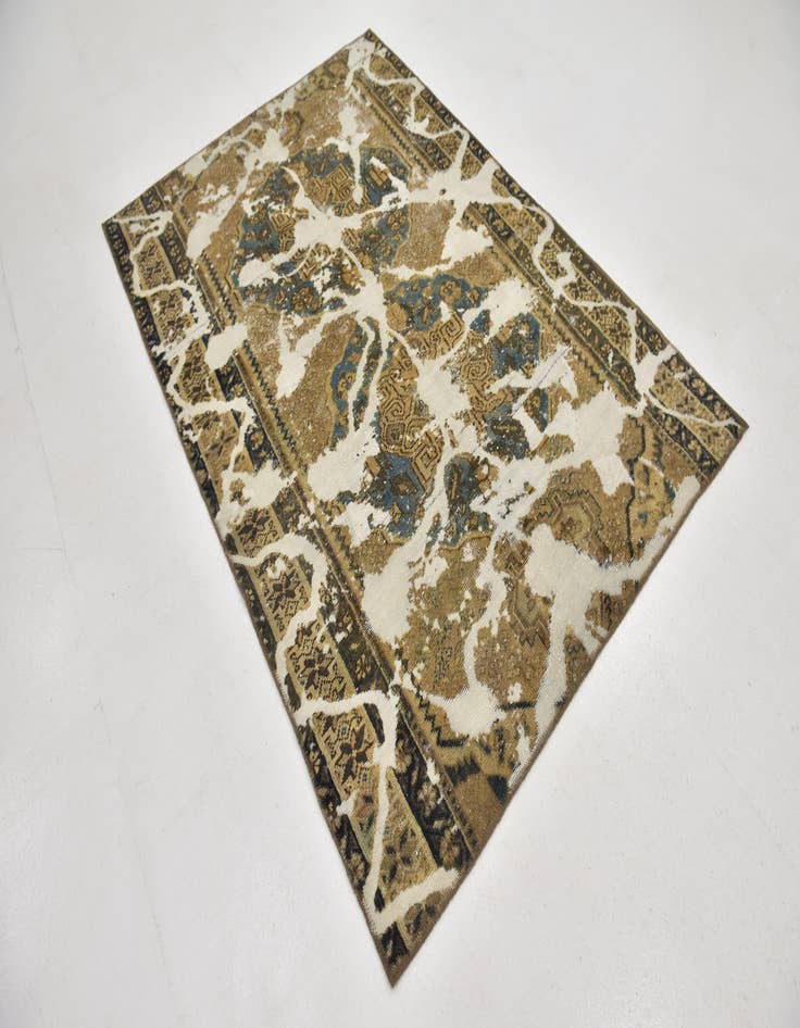 Detail image of 5' x 7' 2  Hand Knotted Ultra Vintage Persian Wool Rug