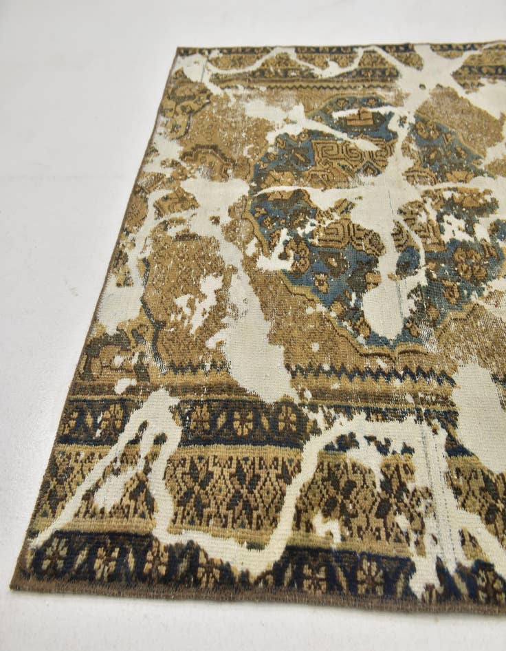 Detail image of 5' x 7' 2  Hand Knotted Ultra Vintage Persian Wool Rug