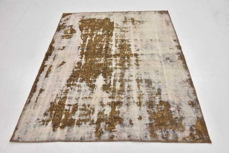 Detail image of 4' 7 x 5' 10 Hand Knotted Ultra Vintage Persian Wool Rug