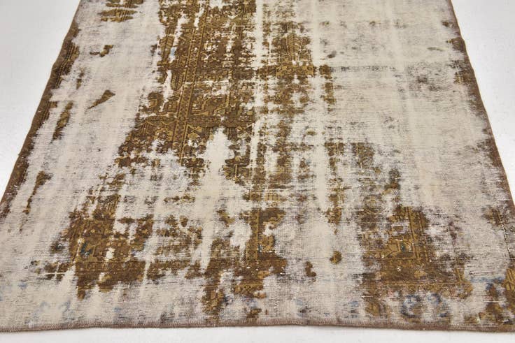 Detail image of 4' 7 x 5' 10 Hand Knotted Ultra Vintage Persian Wool Rug