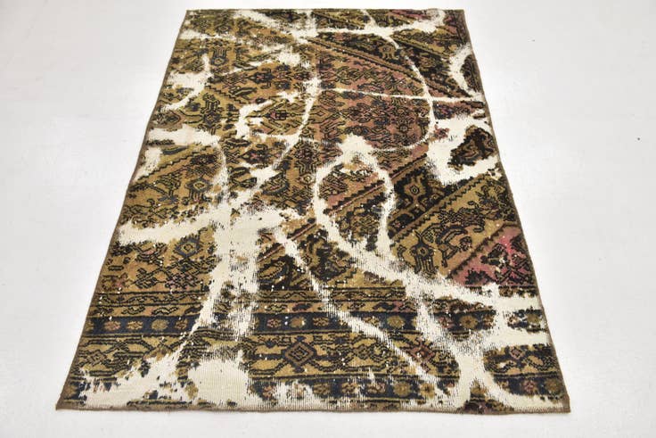 Detail image of 4' x 5' 9 Hand Knotted Ultra Vintage Persian Wool Rug