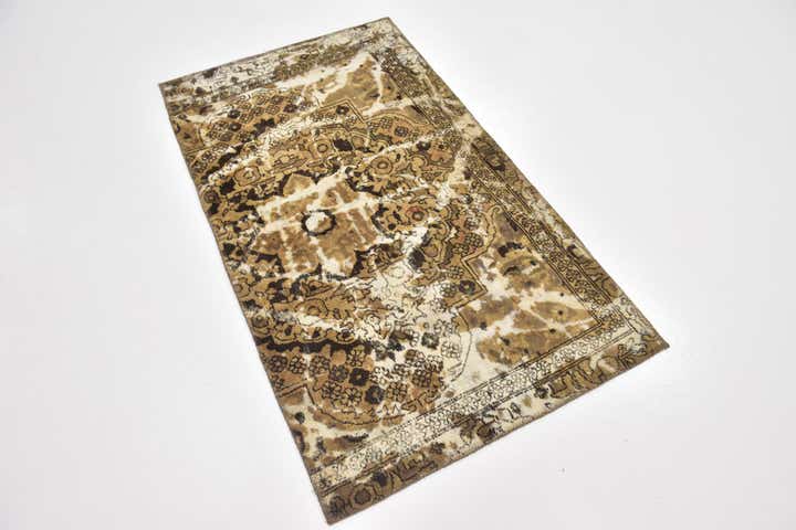 2' 8 x 4' 9 Hand Knotted Ultra Vintage Persian Wool Rug