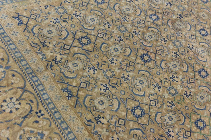 Detail image of 9' 6 x 12' 9 Hand Knotted Ultra Vintage Persian Wool Rug