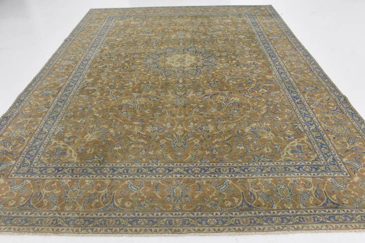 Detail image of 9' 3 x 12' 3 Hand Knotted Ultra Vintage Persian Wool Rug