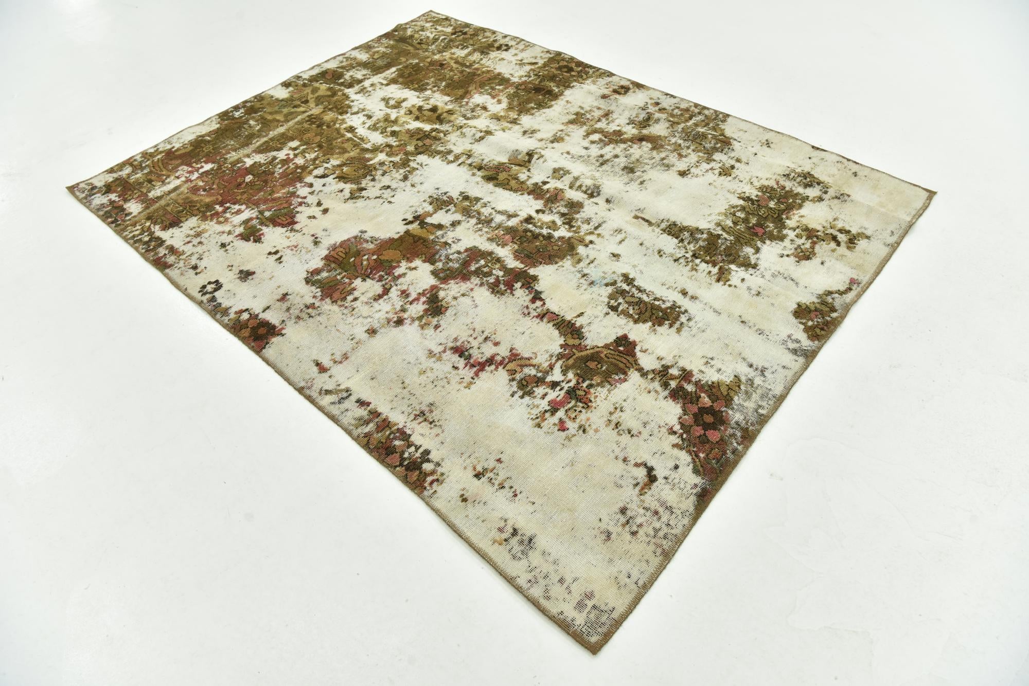 5' 9 x 7' 6 Hand Knotted Ultra Vintage Persian Wool Rug