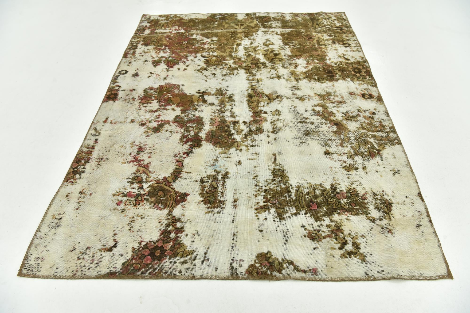 5' 9 x 7' 6 Hand Knotted Ultra Vintage Persian Wool Rug
