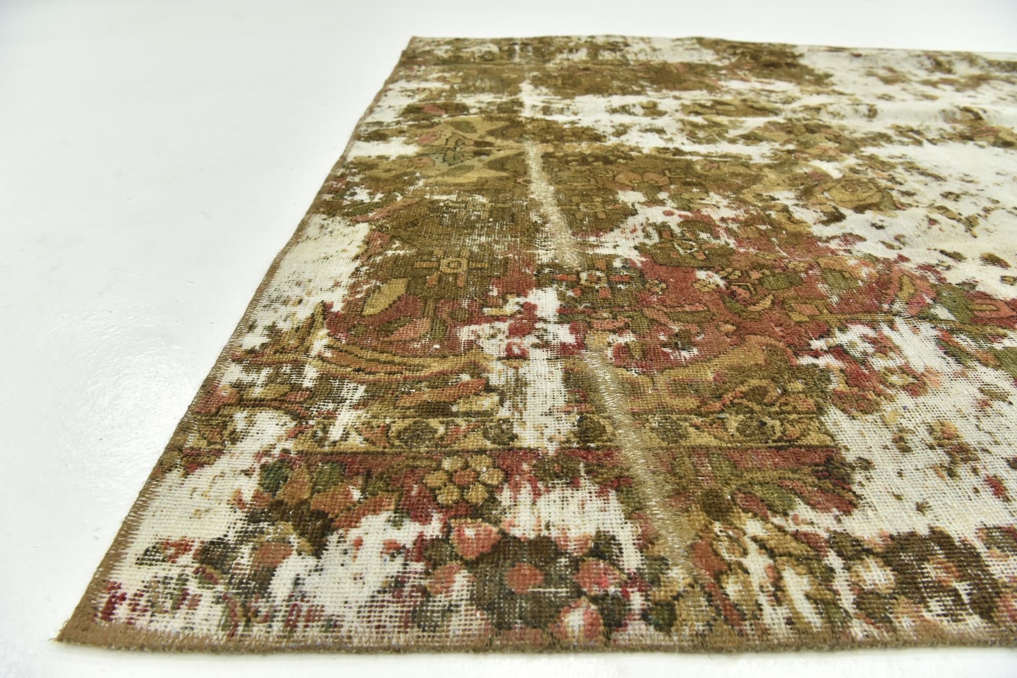 5' 9 x 7' 6 Hand Knotted Ultra Vintage Persian Wool Rug