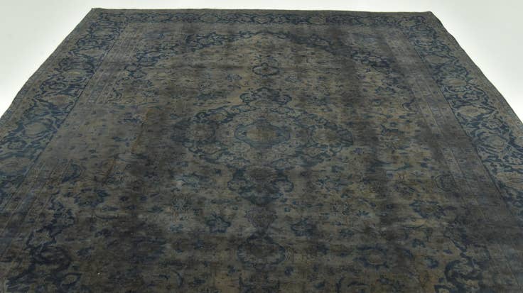 Detail image of 7' 9 x 10' 10 Hand Knotted Ultra Vintage Persian Wool Rug