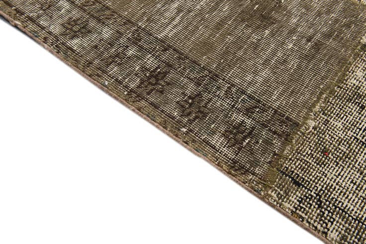 Detail image of 6' 9 x 10' 2 Hand Knotted Ultra Vintage Persian Wool Rug