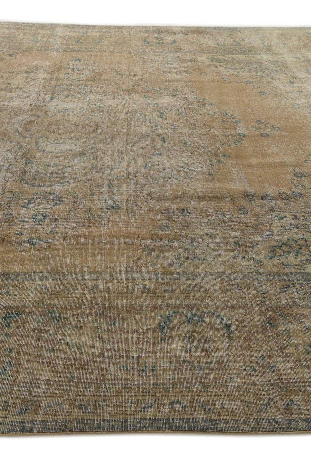 Detail image of 9' 10 x 12' 8 Hand Knotted Ultra Vintage Persian Wool Rug