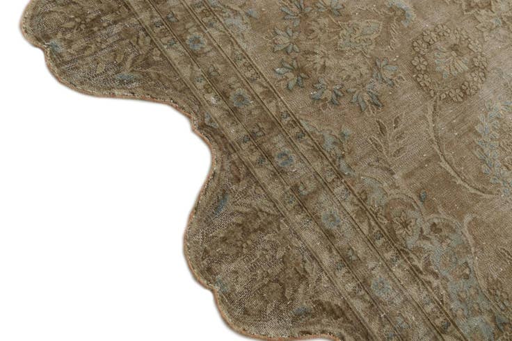 Detail image of 8' 5 x 11' 8 Hand Knotted Ultra Vintage Persian Wool Rug