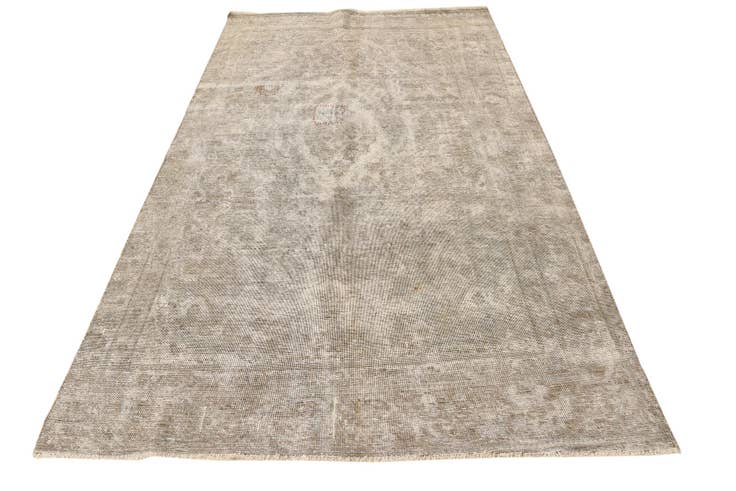 Detail image of 5' 6 x 9' 5 Hand Knotted Ultra Vintage Persian Wool Rug