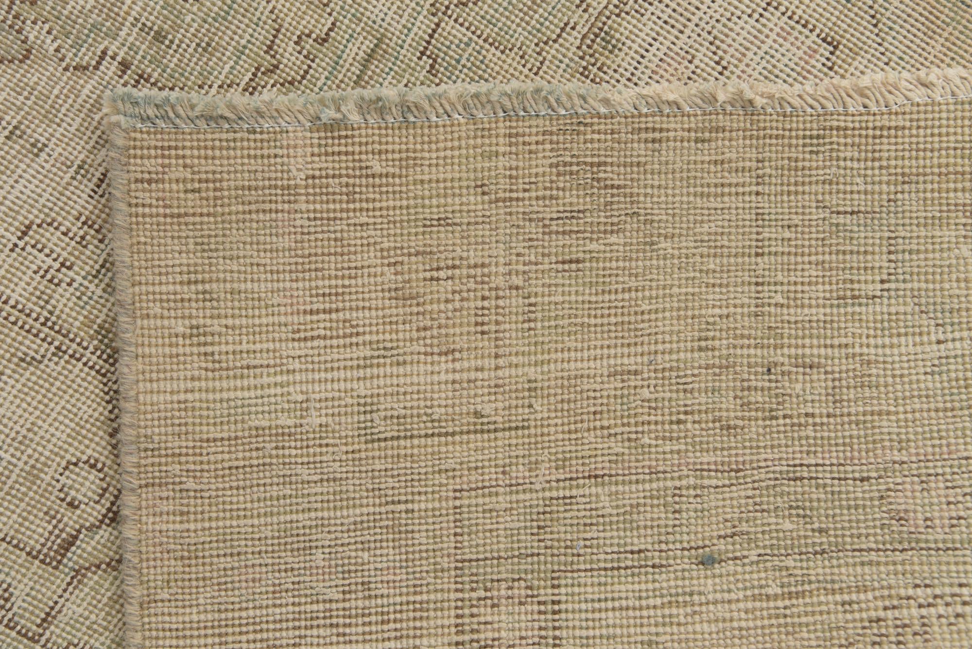 5' 9 x 9' Hand Knotted Ultra Vintage Persian Wool Rug