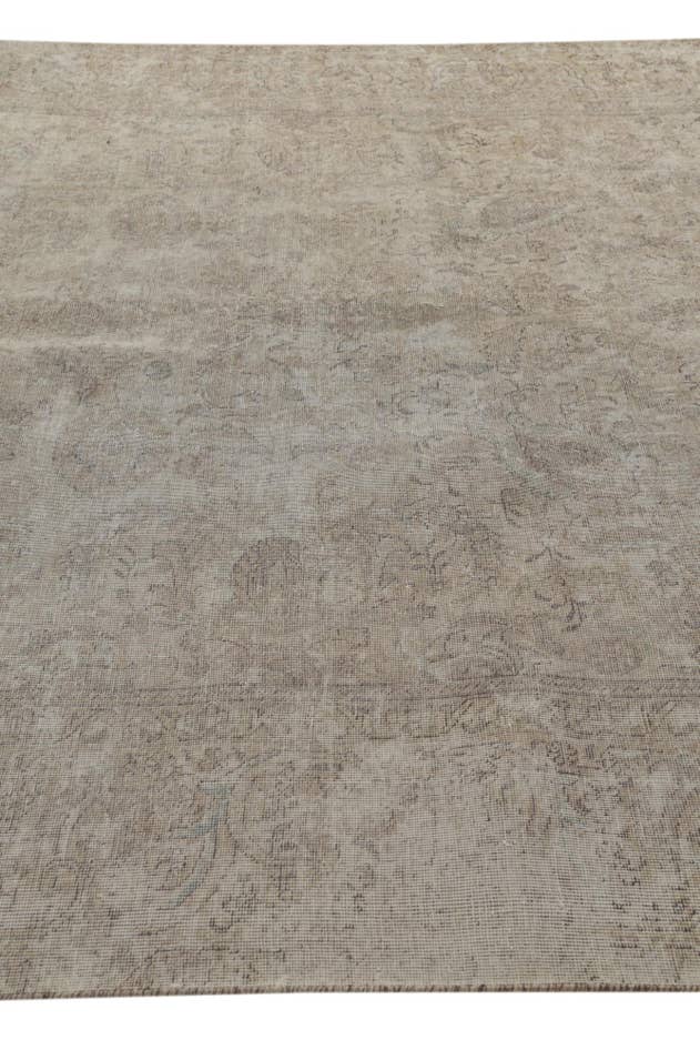 Detail image of 8' x 11' 1 Hand Knotted Ultra Vintage Persian Wool Rug